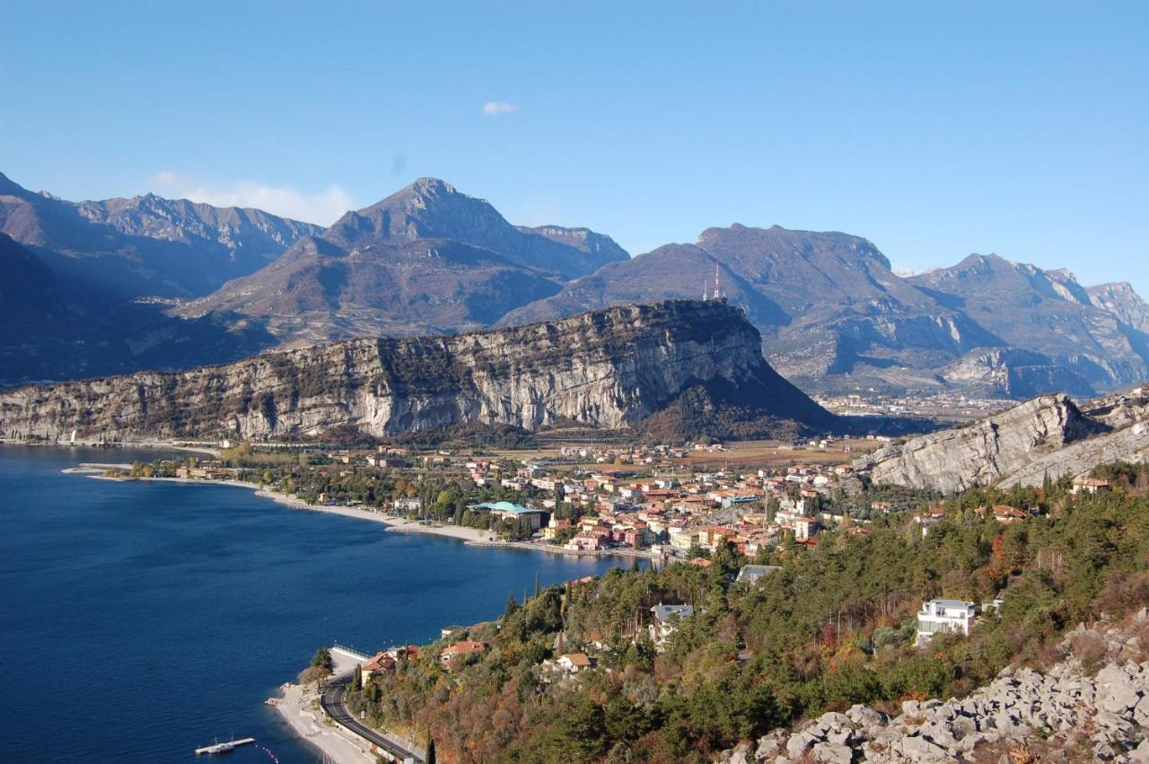 Casa Zanoni Appartement Torbole Sul Garda Buitenkant foto