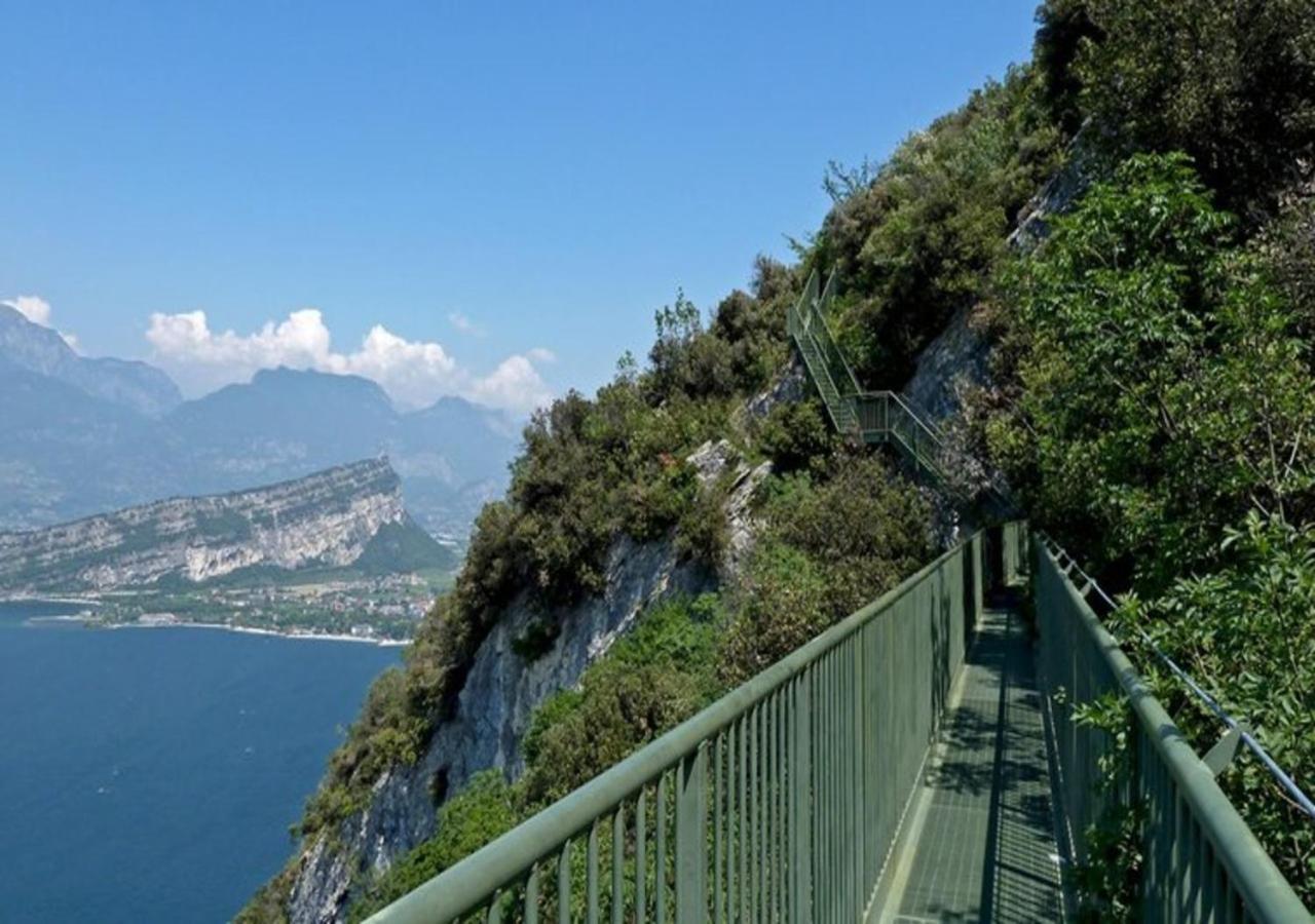 Casa Zanoni Appartement Torbole Sul Garda Buitenkant foto